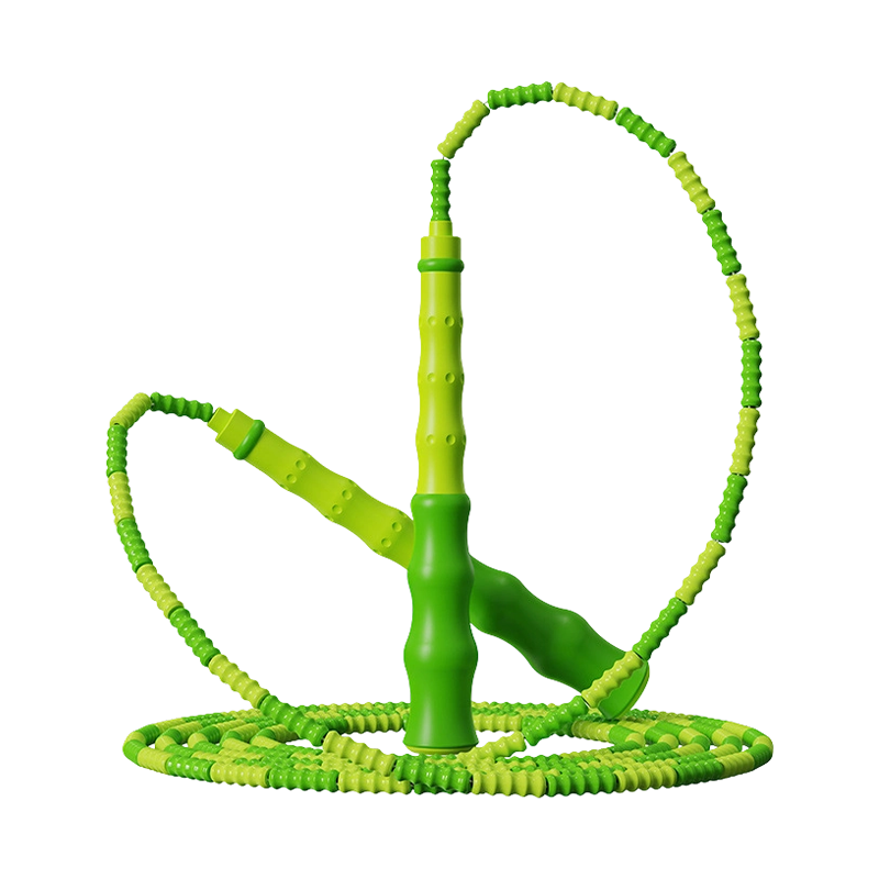 TS-18 Scoláirí Bunscoile a thosaíonn ag foghlaim gan bacadh le rópa bambú